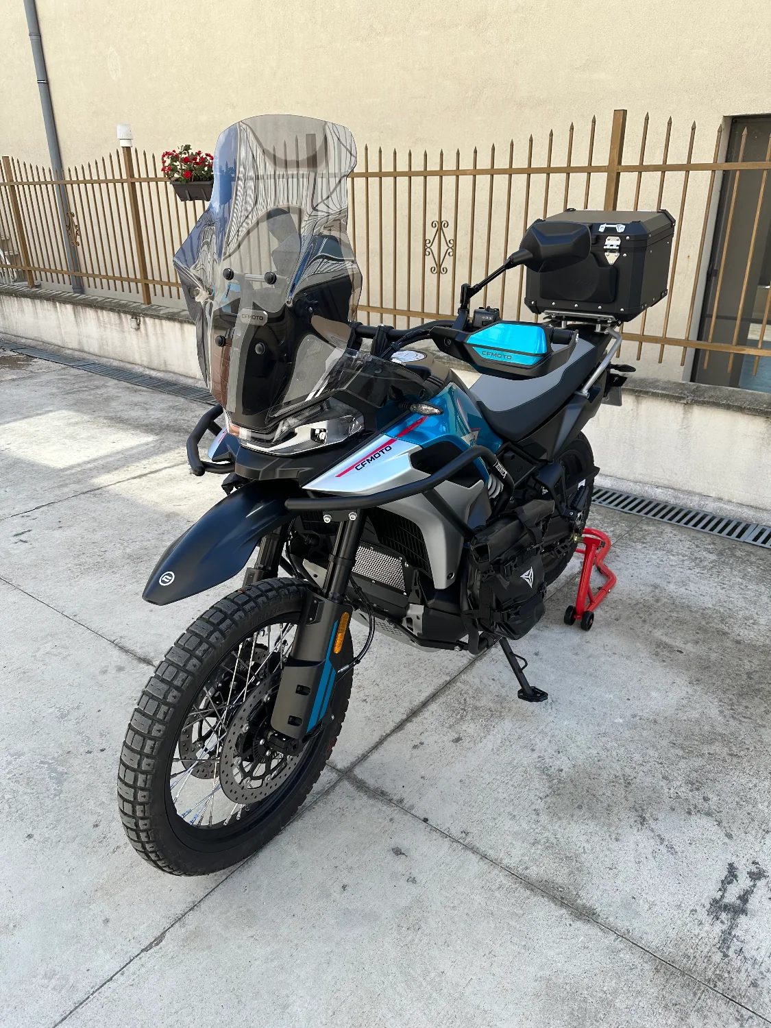 CFMoto 800MT-X
